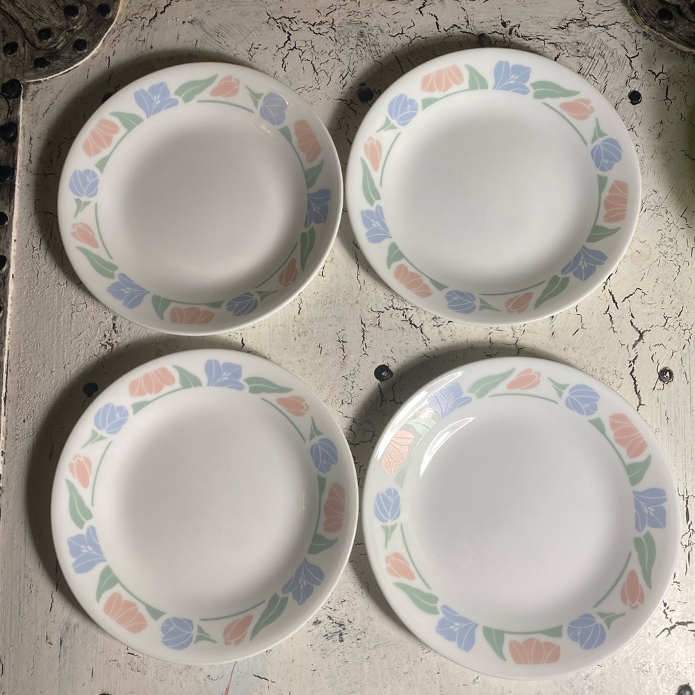 4 Corelle Friendship 6.75” Bread Plates